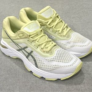 Asics gt 2000 women's running shoes size US 8.5